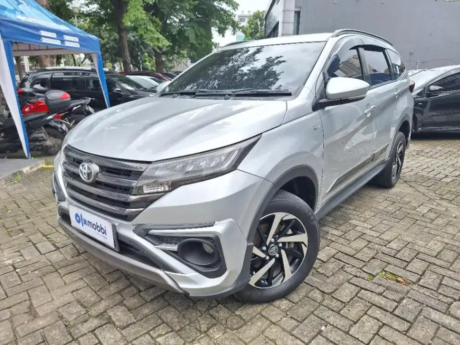 LOW DP Toyota Rush 1.5 S GR Sport Bensin-AT 2021 DFG
