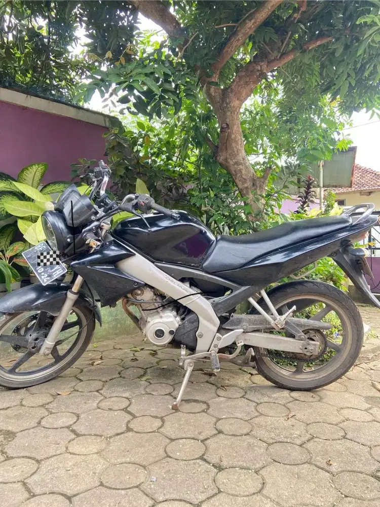 Yamaha Vixion 2009 (hitam)