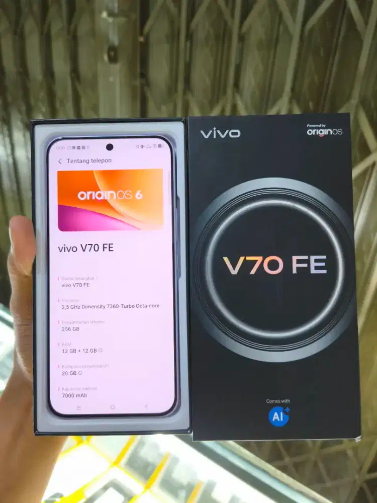 Vivo V70 FE 5G Varian 12/256 Fulset Super Mulus Garansi 2027