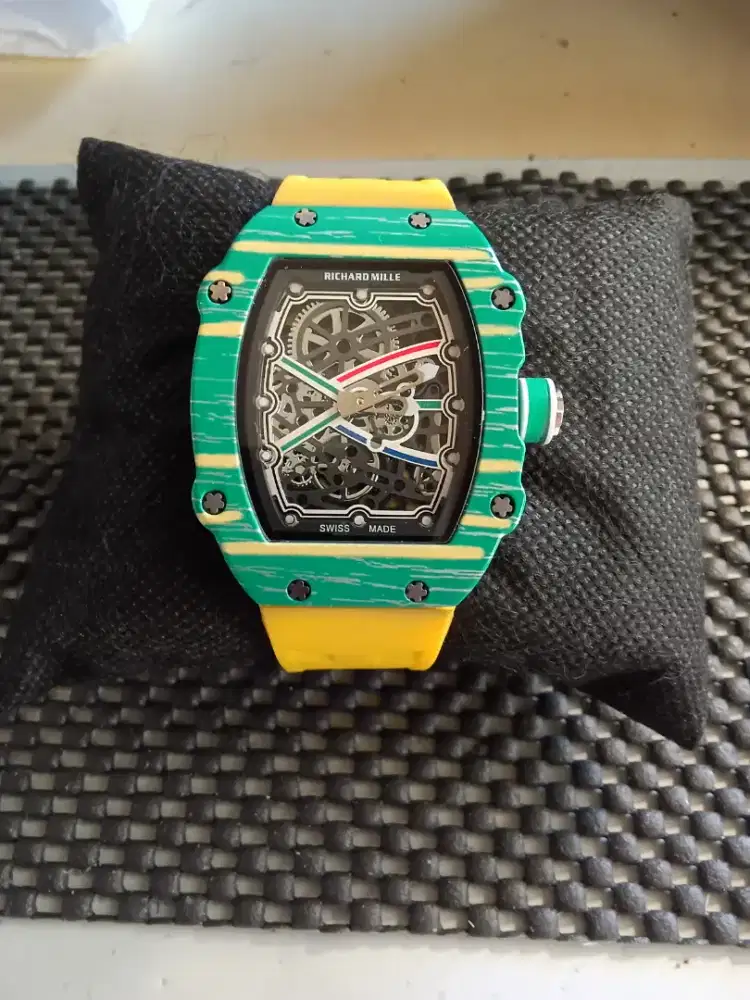 Jam tangan quart tipis tali rubber