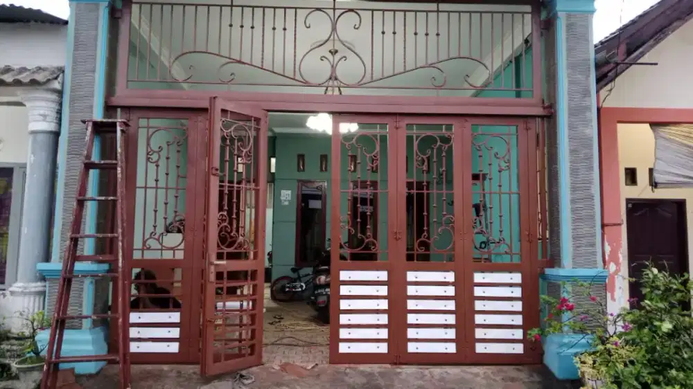 Pintu lipat garasi