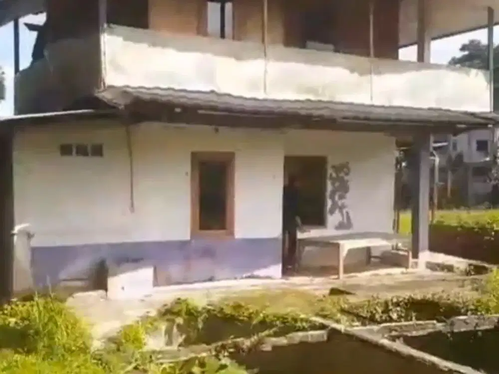 Jual Rumah 2 Lantai Caringin Cinagara 300 meter 6 Kolam Ikan