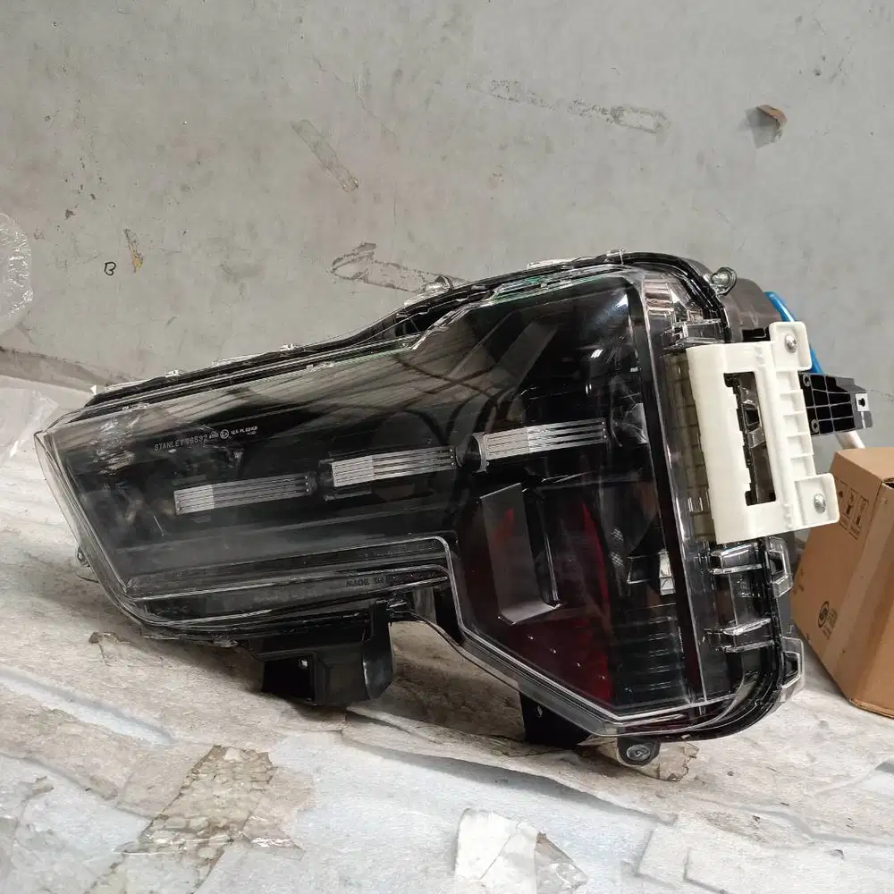 HEADLAMP KIRI MITSUBISHI XPANDER CROSS 2022, 26060W180P