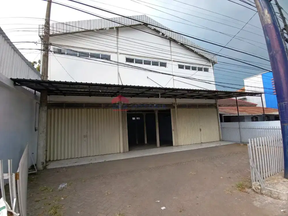 Ruko Strategis Dekat Stasiun Singosari Cocok Kantor Gudang Ekspedisi