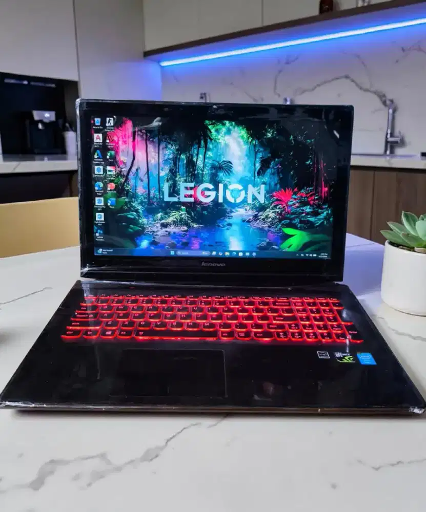 Lenovo Legion Y50 Core i7 Ram 16/256gb Ssd Dual Vga Siap Pakai COD
