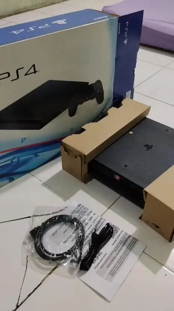 PS 4 + TV 43 IM