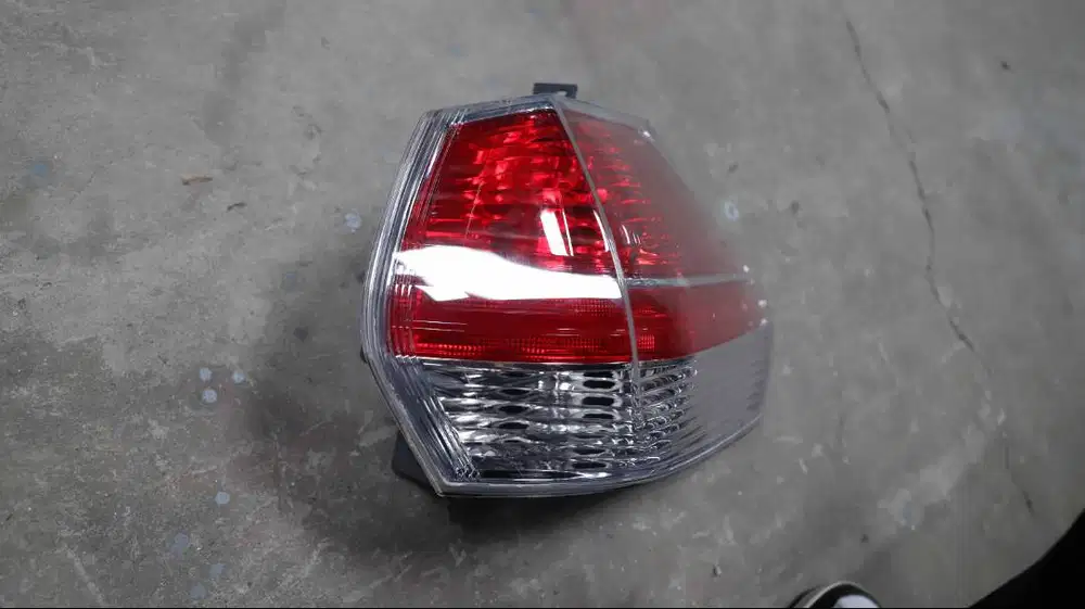 STOPLAMP KANAN NISSAN XTRAIL 2015, 265544CA0A