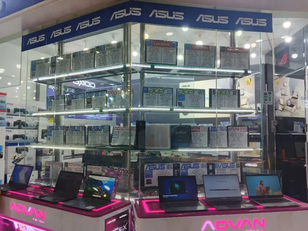Laptop berkualitas tinggi baru