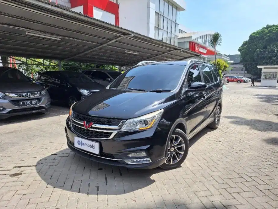 LOW DP Wuling Cortez 1.5 CT Lux Plus Bensin-AT 2021 FFV