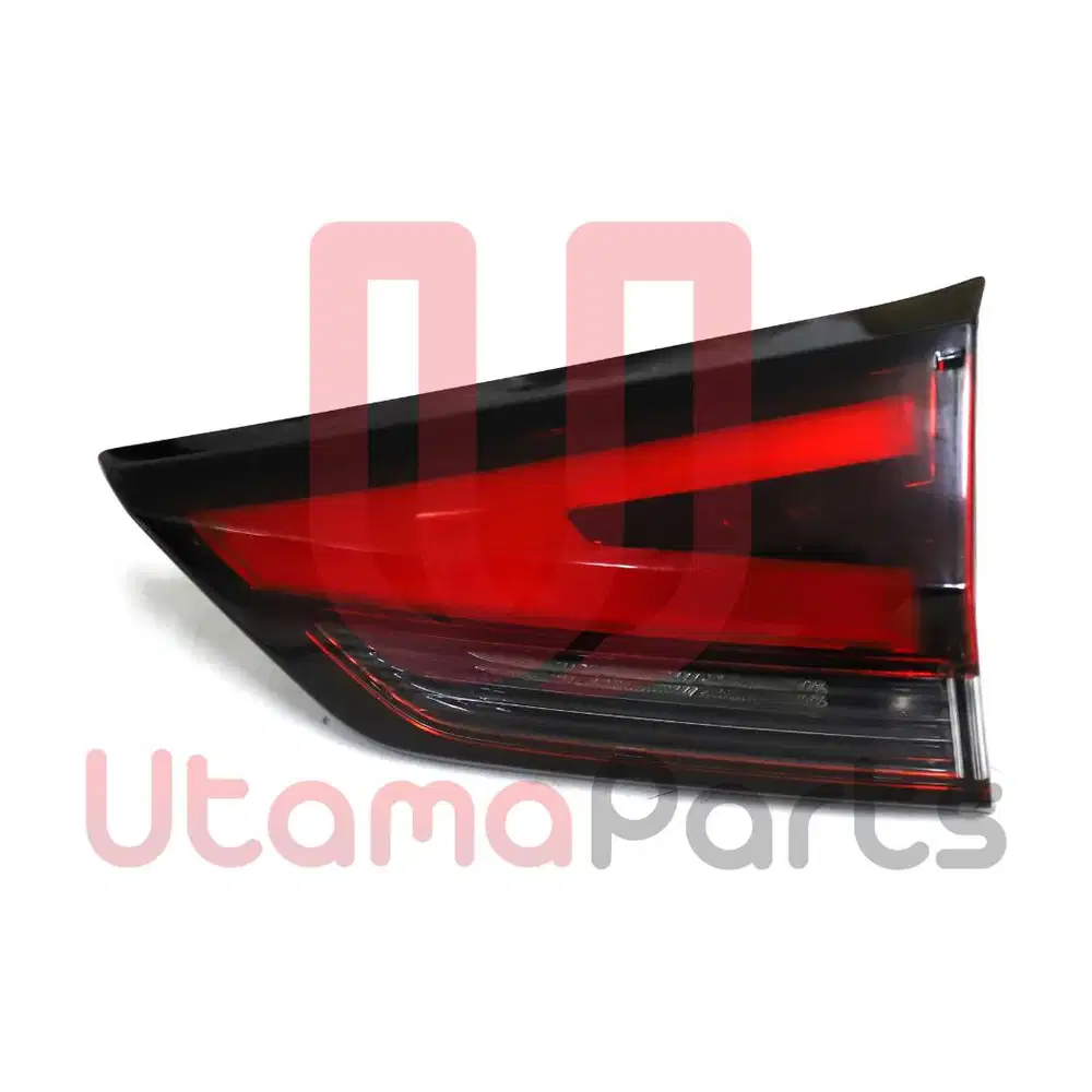 LAMPU REFLEKTOR BAGASI KANAN NISSAN LIVINA 2019