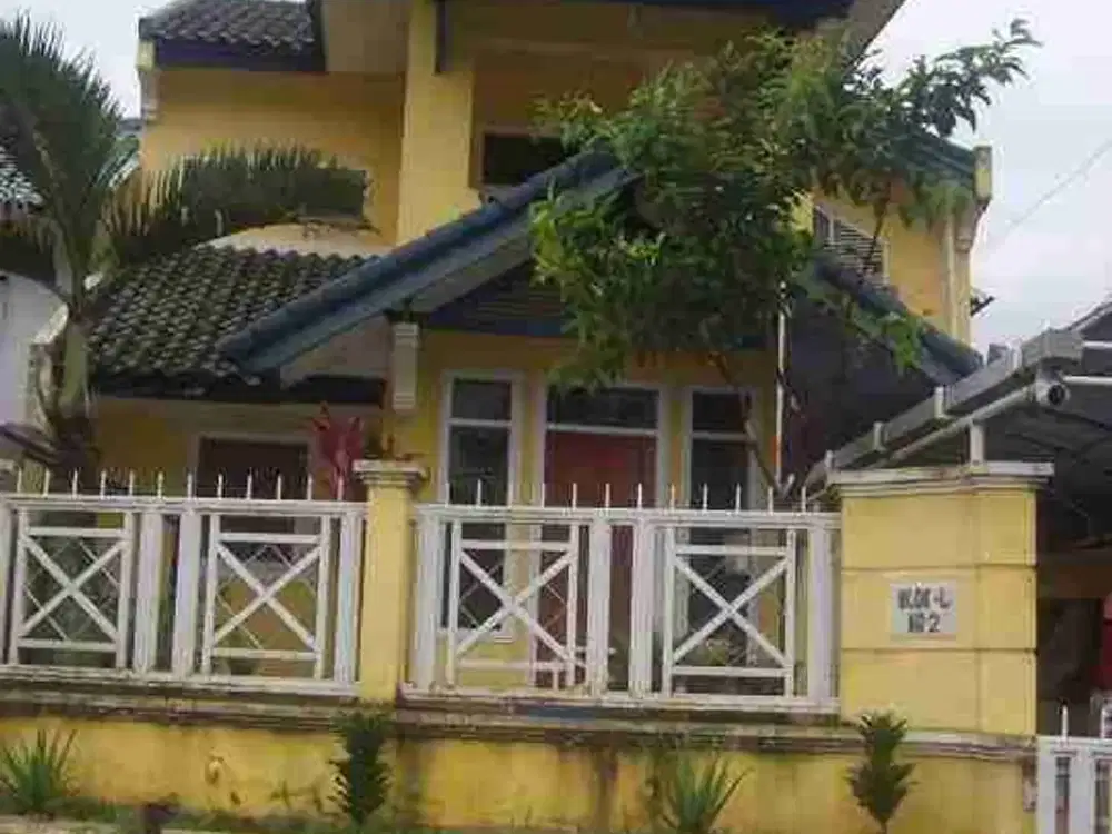 Murah Rumah dan Kolam Tanah belakang Rumah...