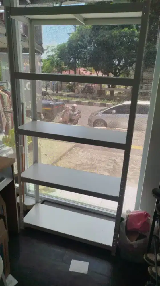Rak besi putih 5 tingkat