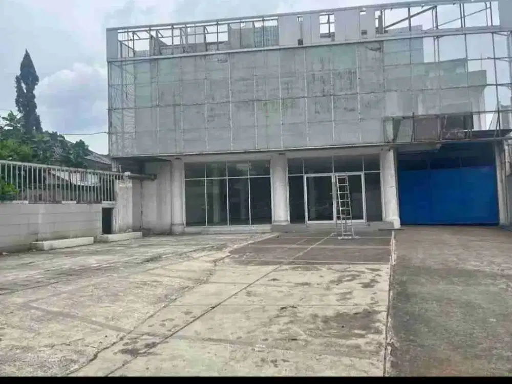Sewa gudang bekas Dealer Honda