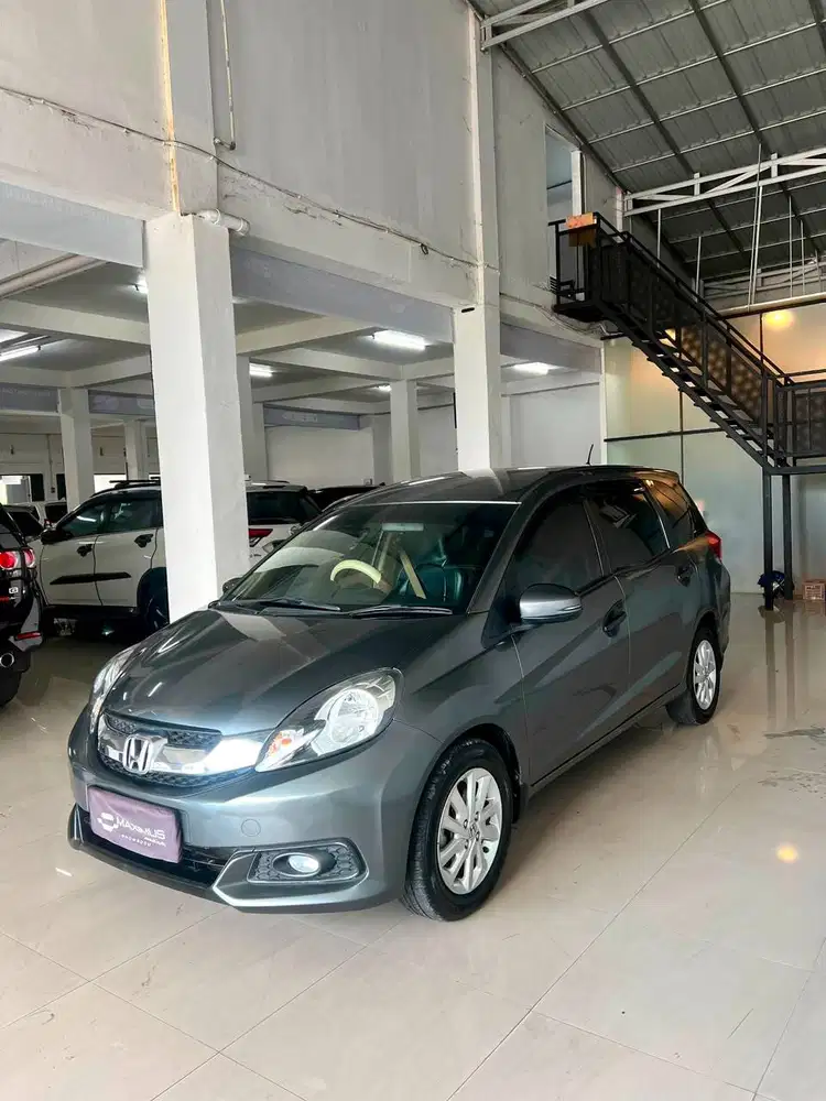 MOBILIO E M/T 2014
