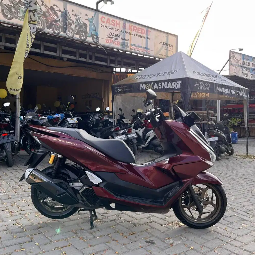 HONDA PCX 160 ABS ROADSYNC 2025 SECOND LIKE NEW