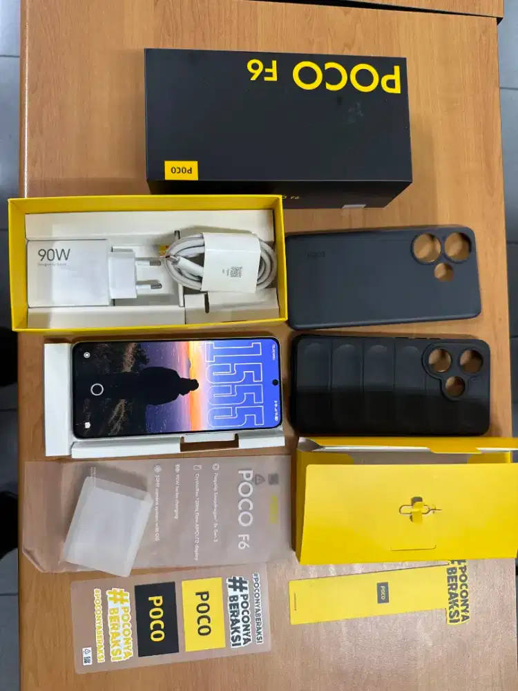 POCO F6 12/512GB