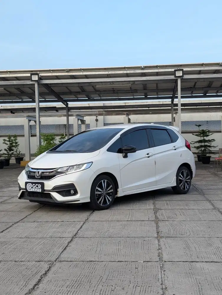 LOW KM 45RB ANTIK !! HONDA JAZZ RS GK5 1.5 2020 AT MDL 2021/2022
