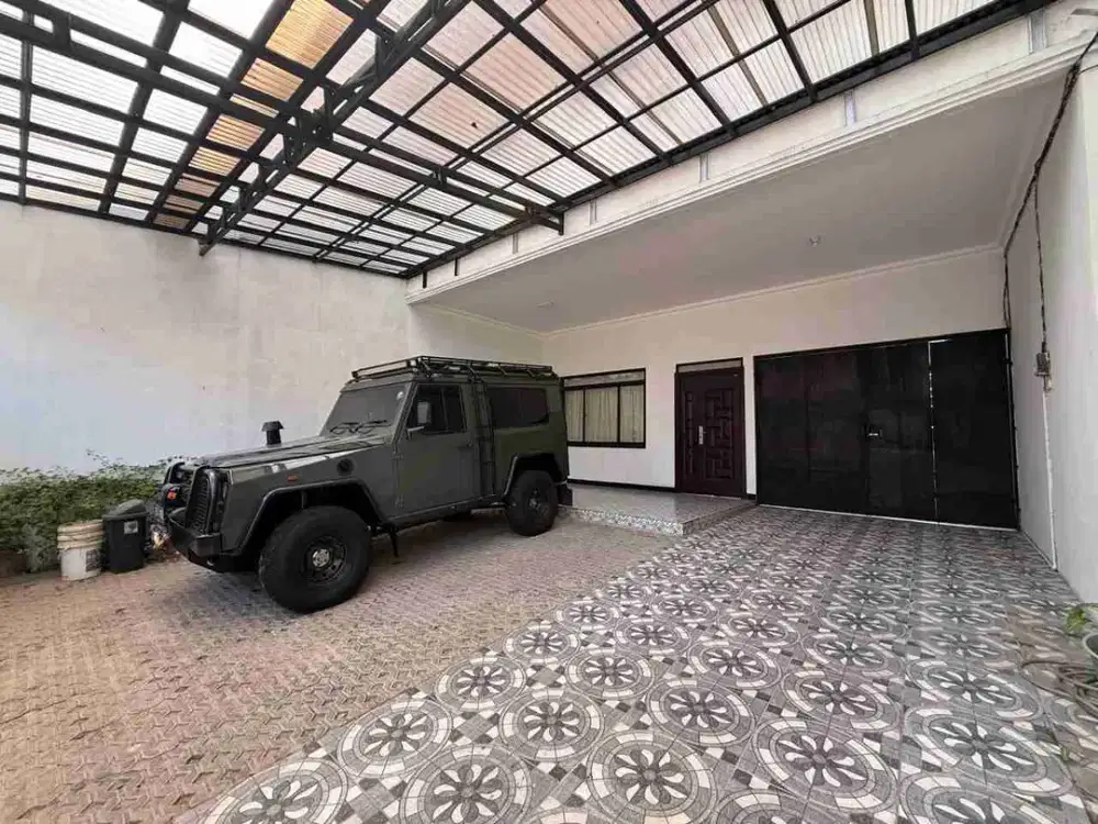 Disewakan Rumah 2 lantai di Bukit Duri ,Tebet.Jakarta Selatan