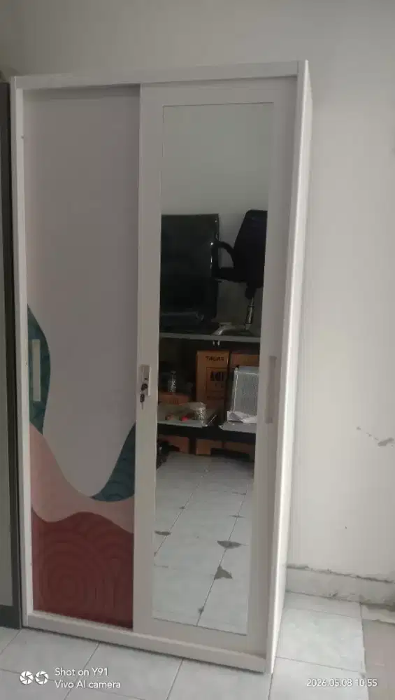 Almari pakaian Importa