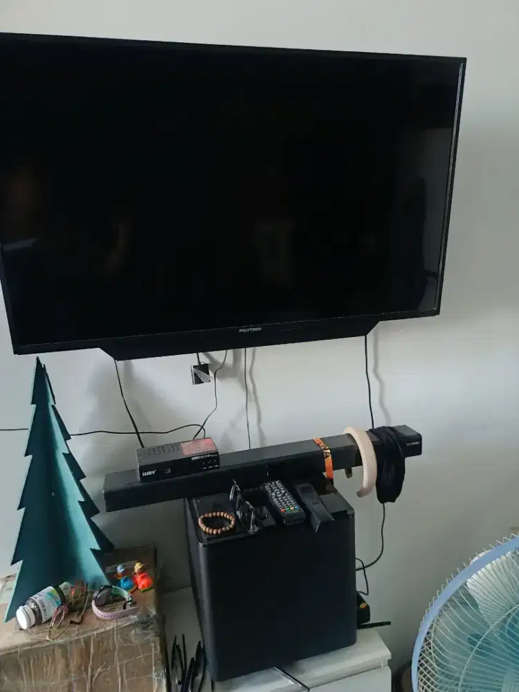 TV Polytron 40