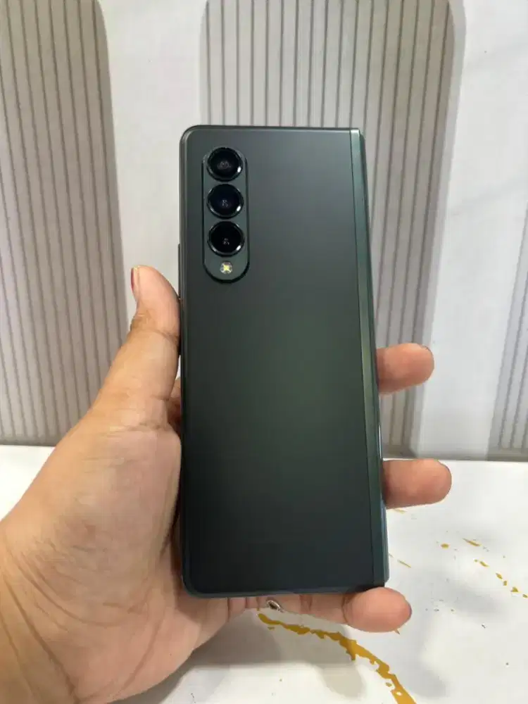 Samsung  Z fold 3 12/256 lengkap full ori resmi sein