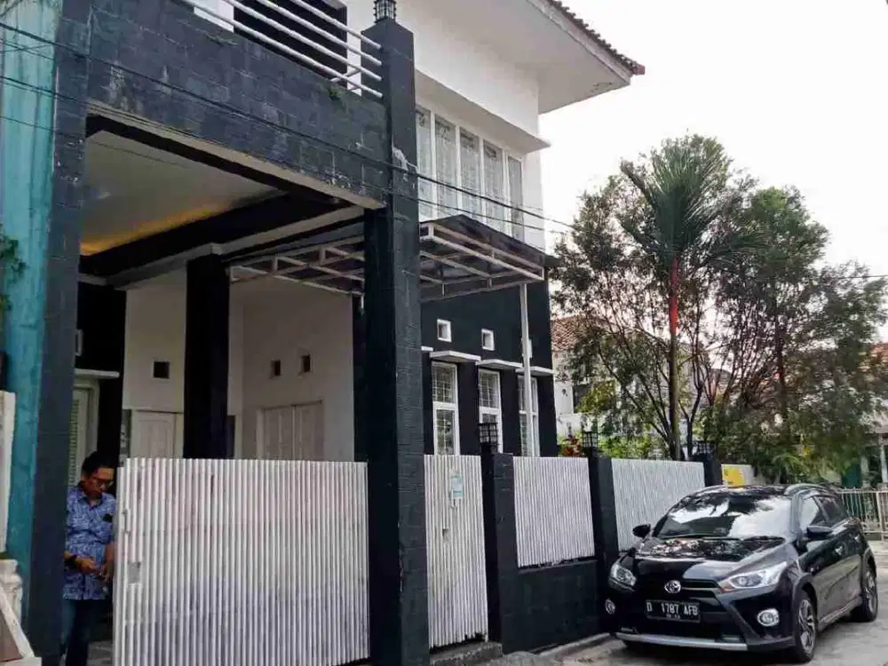 Rumah 3 lantai siap Hunni Margahayu hunian nyaman Posisi Hook