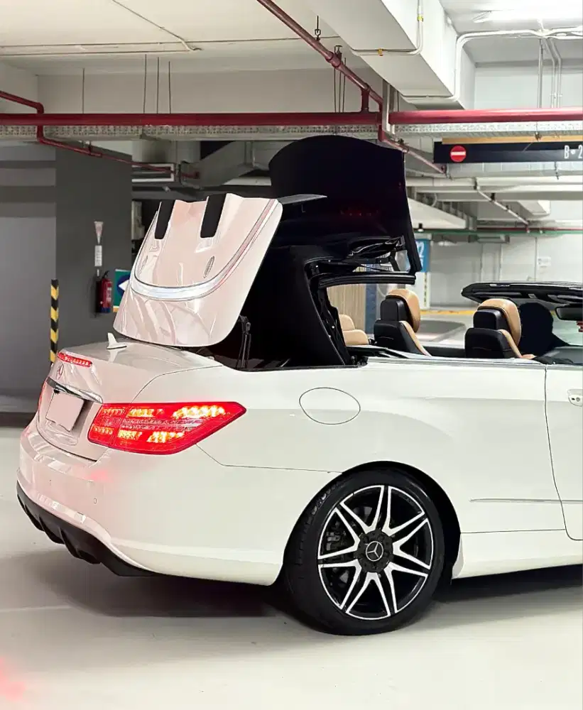 MURAH. Mercedes Benz E250 CABRIO AMG 2012 e200 cabriolet 428i 2011