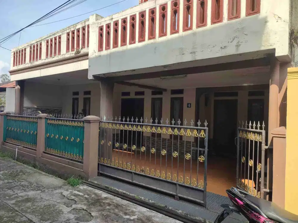 MURAH Rumah Lama Terawat Sayap Ibrahim aji dekat Tol buah batu