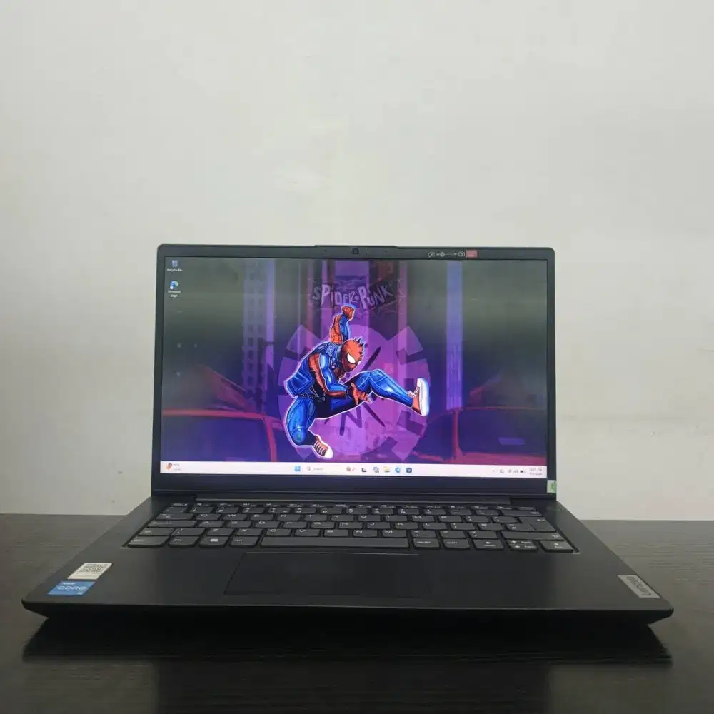 Lenovo Ideapad V14 G3 | I3 - 1215U | Ram 8/256Gb | Intel UHd Graphics