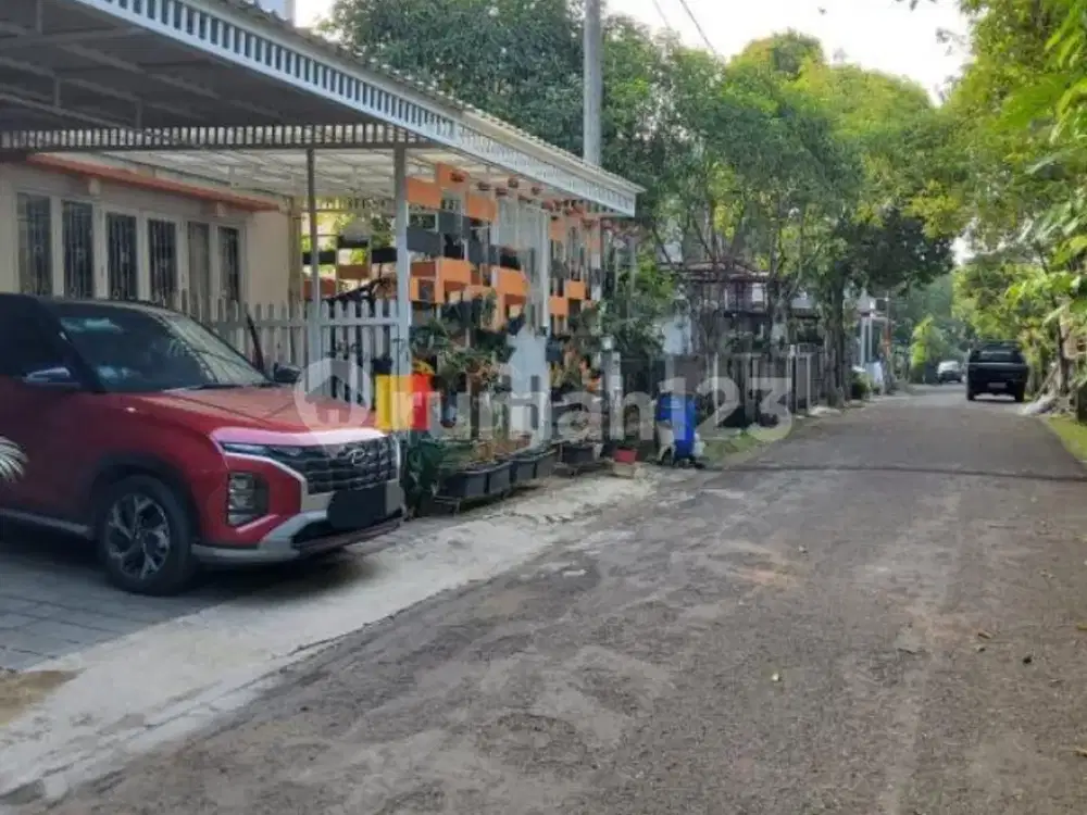 Jual 2,5 Lantai Furnished Taman Venesia Sentul Bogor