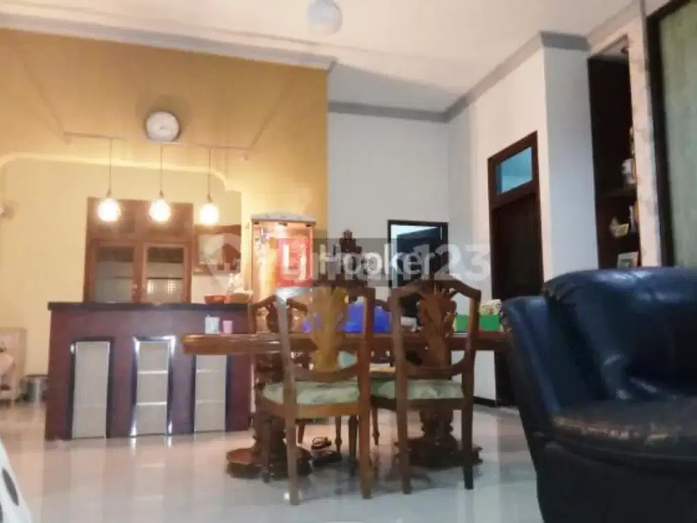 Jual Rumah Cantik Harga Menarik Jl Kahuripan Selatan Solo