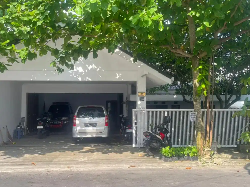 Rumah Mewah Pinggir Jalan Utama Di Prambanan Klaten