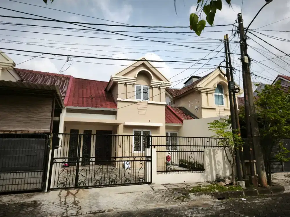 SIAP HUNI..rumah dijual di Taman Semanan Indah,seperti baru