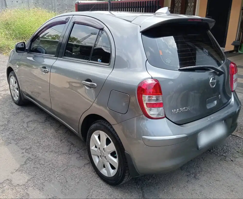 Nissan March 1.2 AT 2012 – Matic Bagus, Pajak Hidup, Siap Pakai, No PR