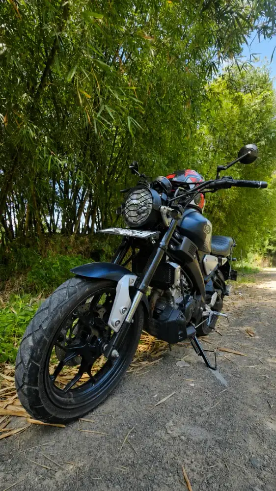 Di jual santai Yamaha XSR Like New, alias masih cak baru