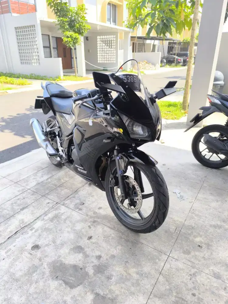 HONDA CBR 150R K45