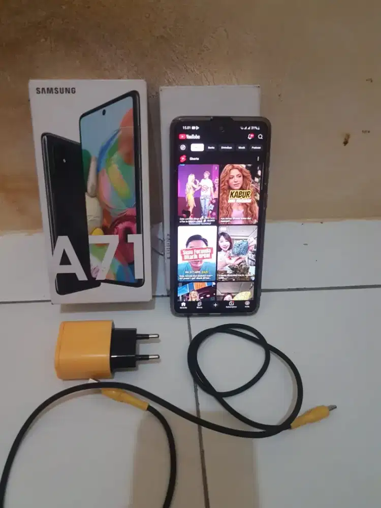 Samsung A71 8/128 Lengkap