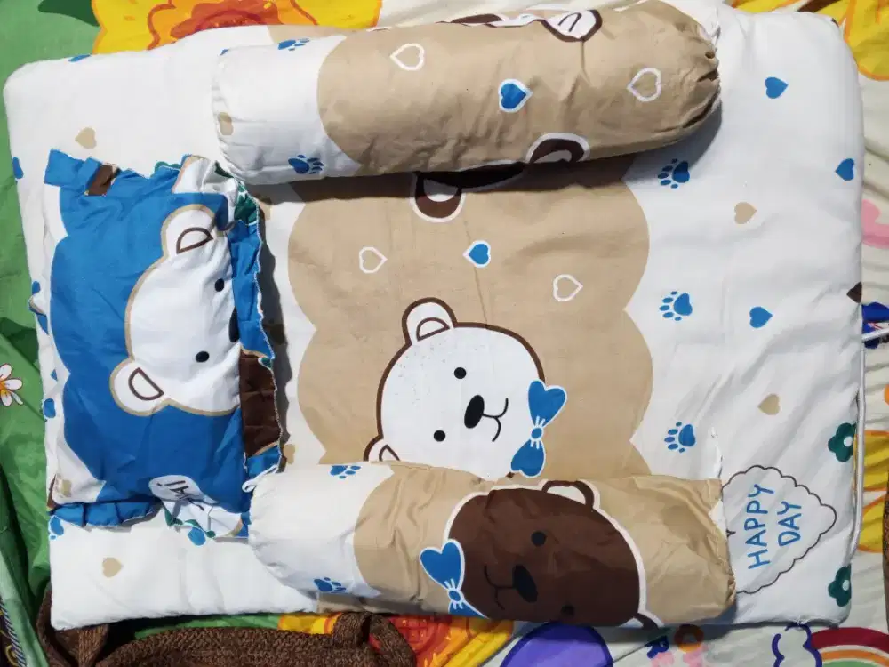 Kasur bayi+ guling 2 + bantal 1