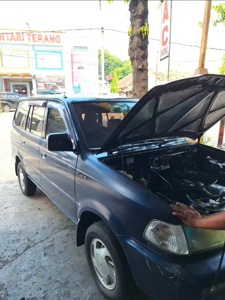 Kijang lgx bensin tahun 2000