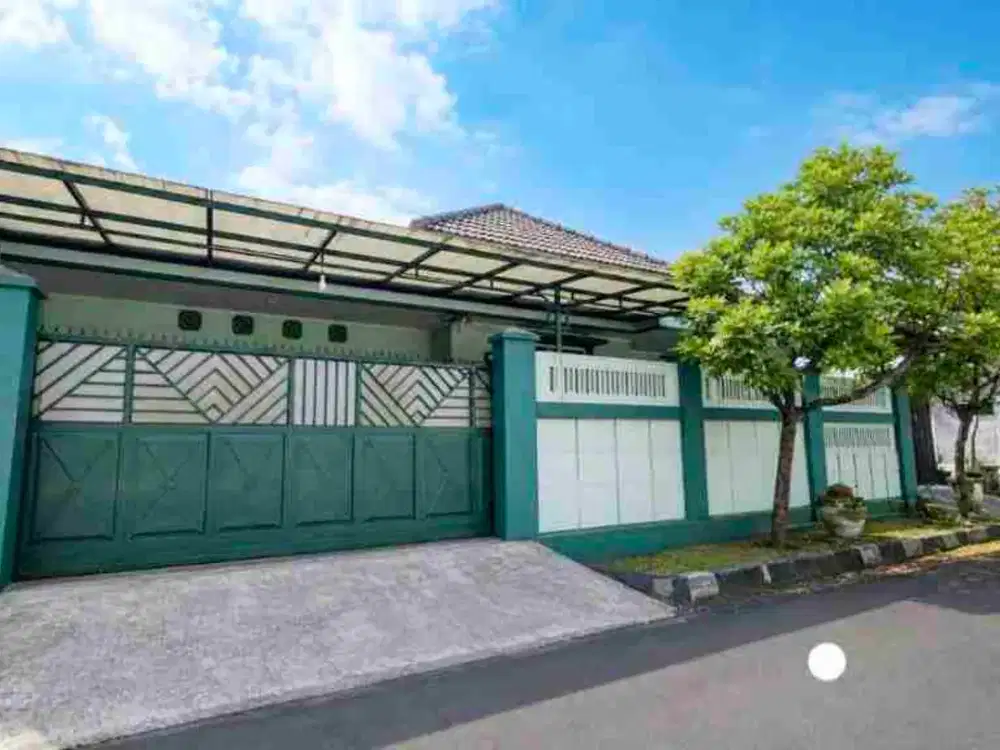 Rumah Luas Mewah di Solo Baru dekat Pakuwon Mall