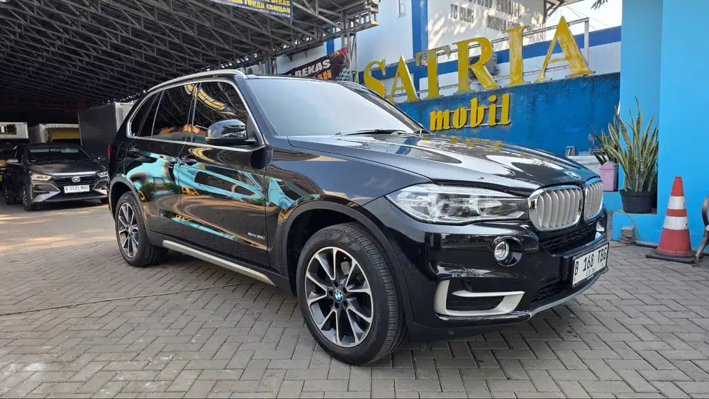 BMW X5 XDrive 35i A/T - 2015 - 99% original, service record km 72.900