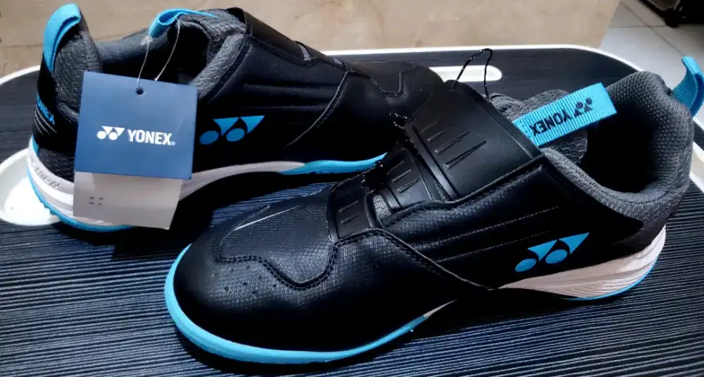 Sepatu Badminton Yonex Boa88