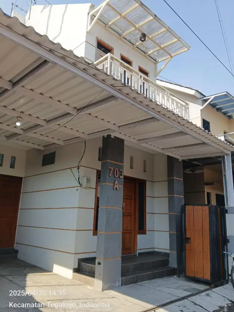 Disewakan Rumah 2 Lantai untuk Kantor