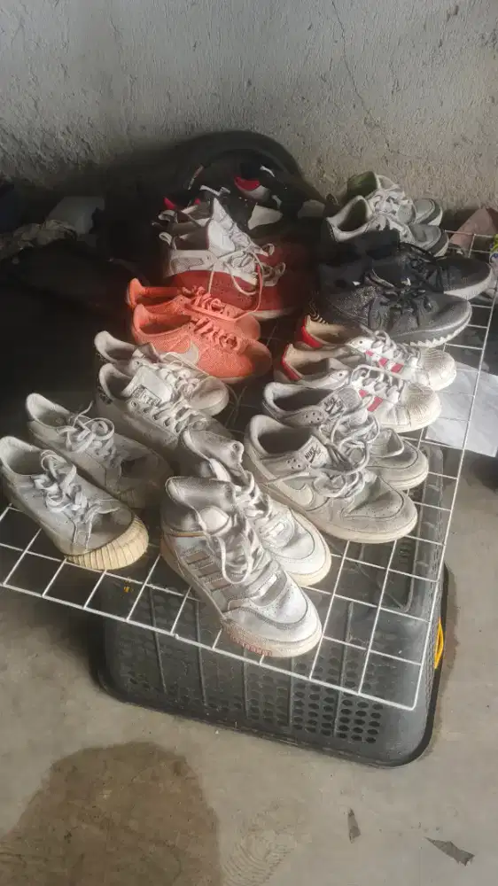 Thrifting sepatu 10 pcs