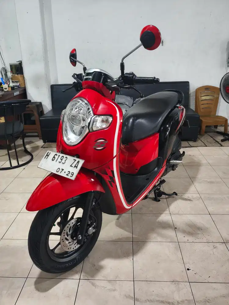 New scoopy Sporty istimewa