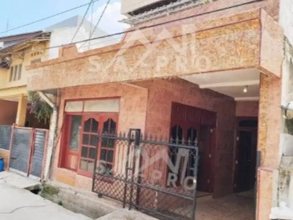 LOKASI JUARA! RUMAH 3 LANTAI DENGAN ROOFTOP LUAS DEKAT TOL & LRT BEKASI TIMUR (RCD 156)