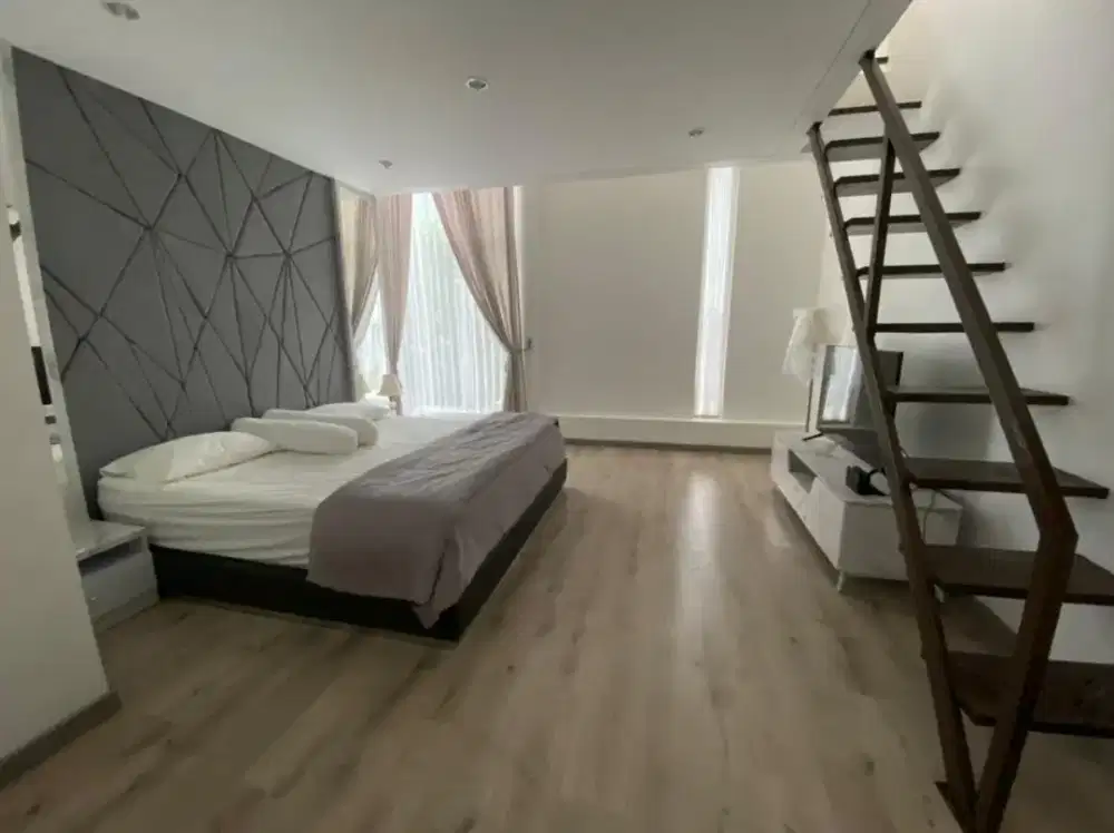 disewakan rumah mewah siap huni