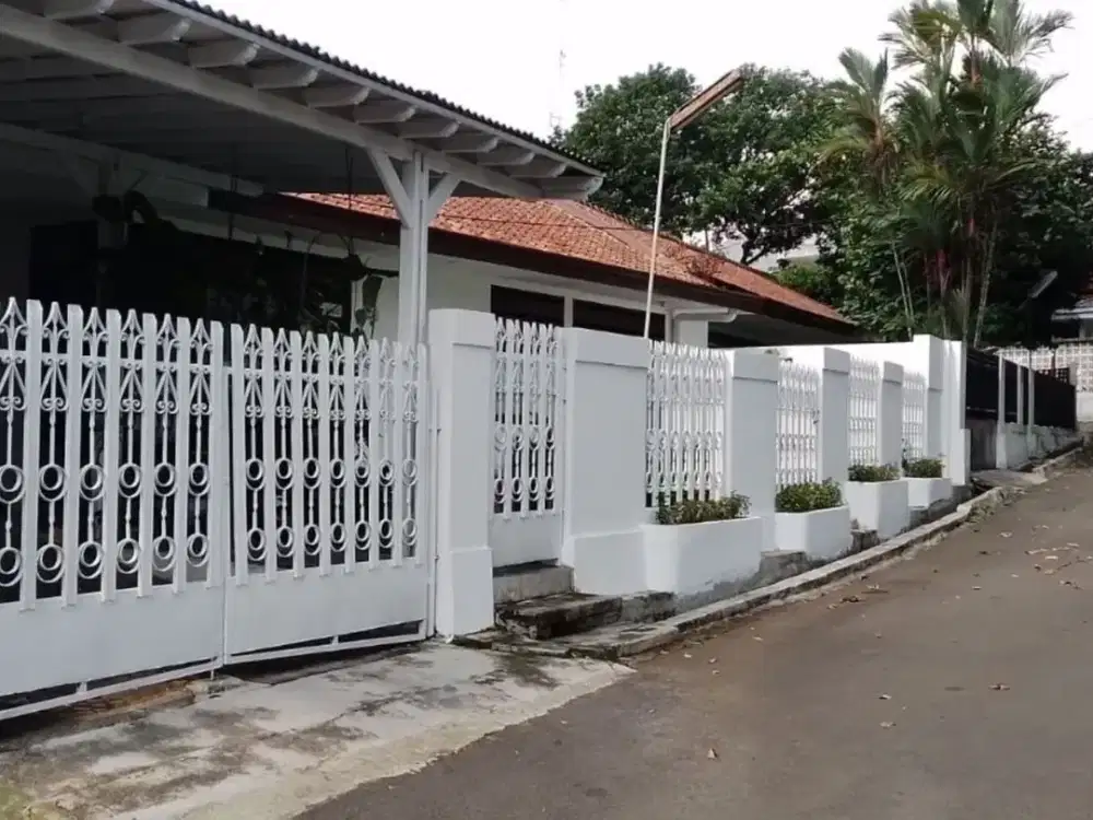 Rumah Strategis Dijual di Tajur Komplek Kehutanan Ciawi Bogor