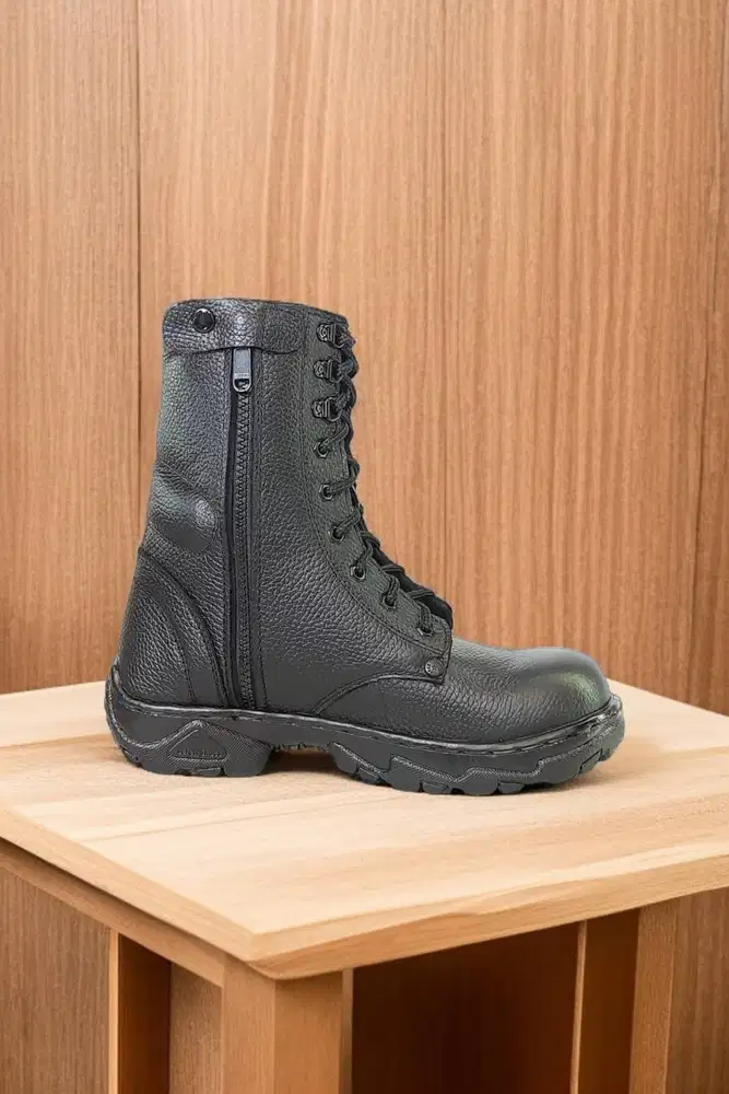 Inovatif Distributor sepatu safety Balikpapan