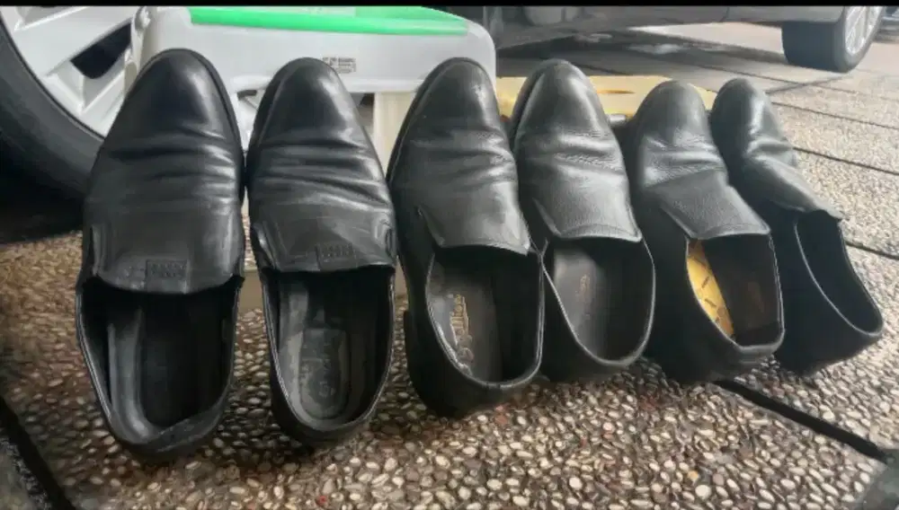 sepatu pantofel /bekas.masih layak pakai.
